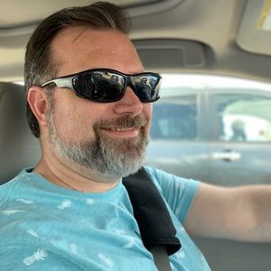 Meet your Posher, Jonathan